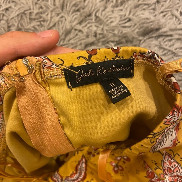 Summer Dress - Picture 2 of 5